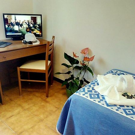 Centro Vacanze Cavallino Opera Nascimbeni Лидо-ди-Езоло Экстерьер фото